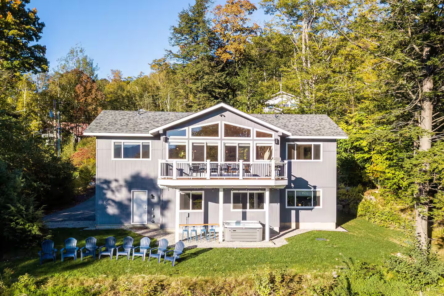 Lodge front view autumn